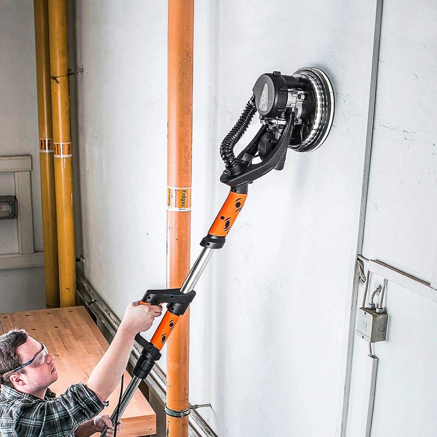 Tacklife B10, 5-Amp 3×18-Zoll-Bandschleifer Mit 13 Schleifbändern, Variabler Drehzahlregelung, Staubbox Und Vakuumadapter – Bild 6